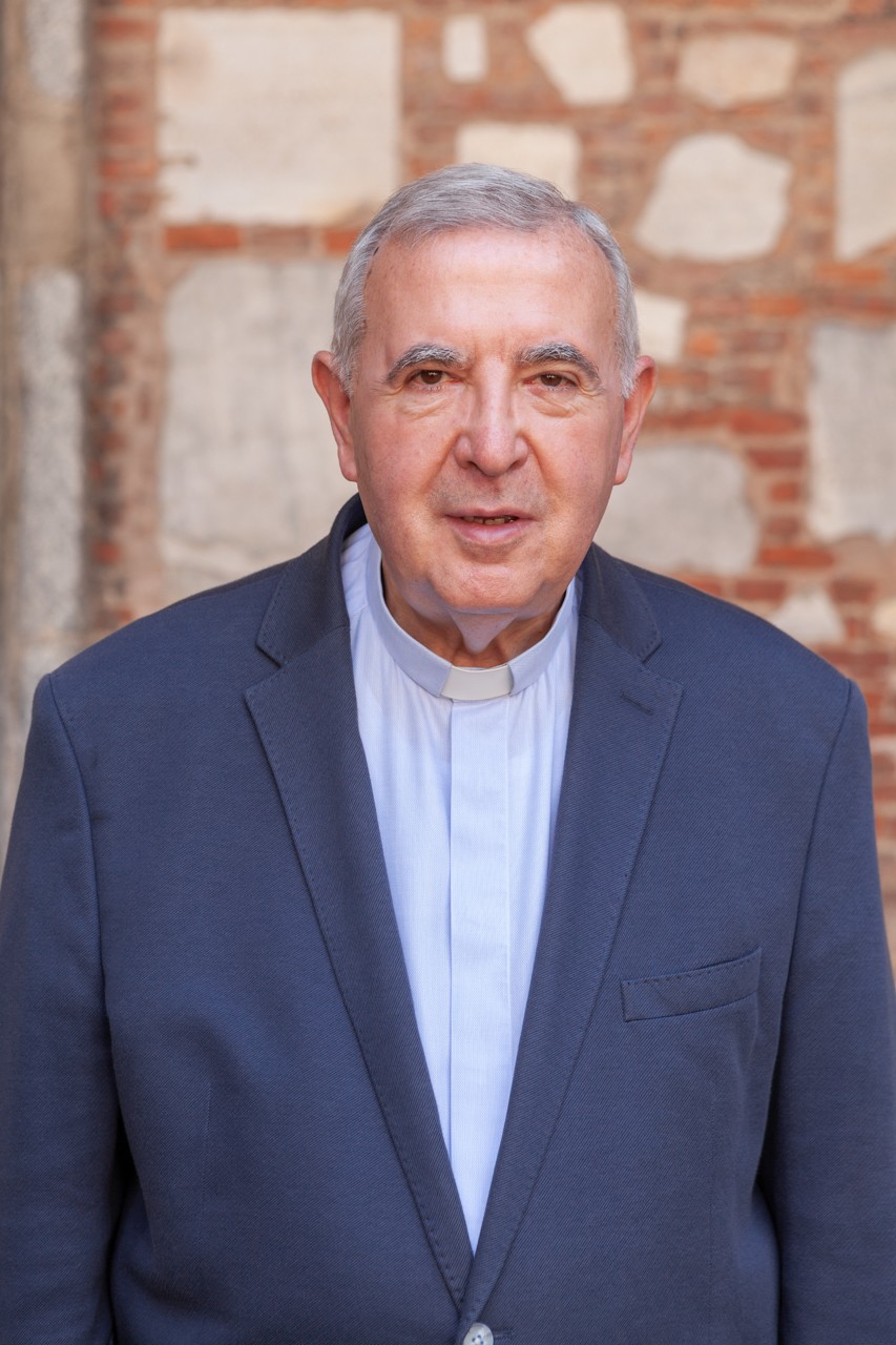 Mons. Roberto Viganò