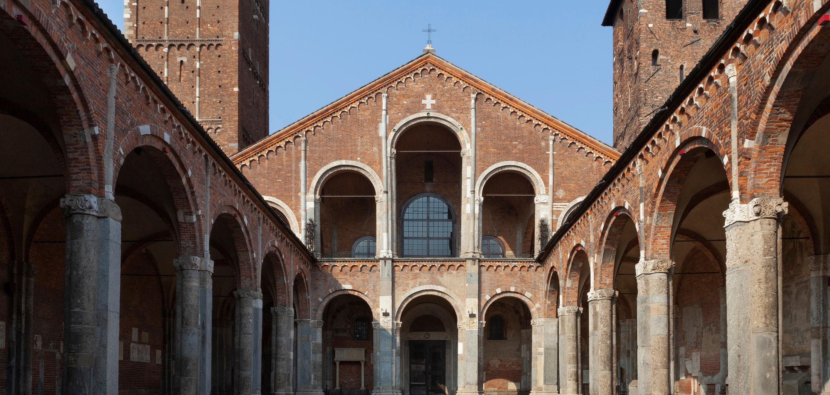 The monumental complex